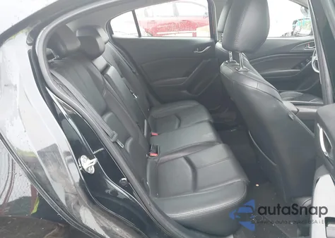 2018 Mazda Mazda3 Grand Touring z USA, uszkodzony, nr VIN 3MZBN1M38JM262364